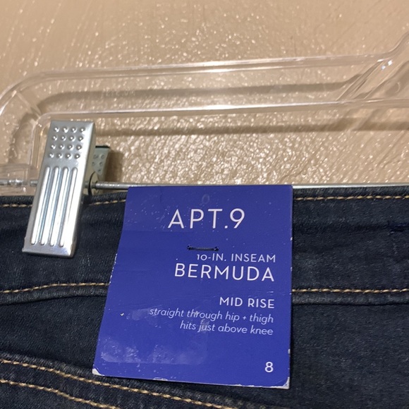 Apt 9 size 8 floral painted denim Bermuda cuffed shorts - Picture 5 of 5